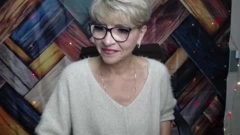 EllaBonito online show from October 17, 5:43 am