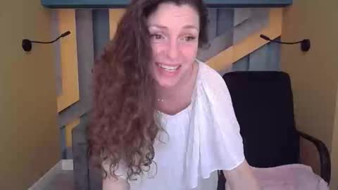 EllaLongs online show from January 10, 12:54 pm