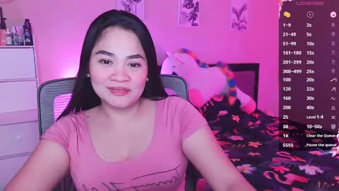 Snapshot of elleelle123 chatting on January 3, 1:03 pm Ann online show from January 3, 1:03 pm