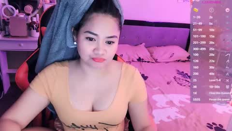 Snapshot of elleelle123 chatting on September 15, 11:51 am Ann online show from September 15, 11:51 am