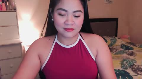 Snapshot of elleelle123 chatting on December 4, 1:47 am Ann online show from December 4, 1:47 am