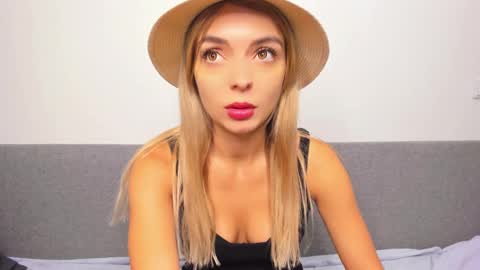 ellen_flow online show from February 23, 7:56 pm