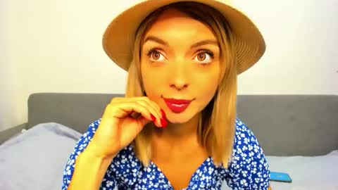 ellen_flow online show from October 17, 10:13 pm