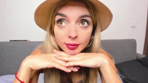 ellen_flow online show from February 13, 6:16 pm