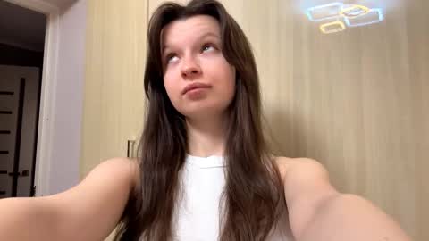 Ellie online show from December 23, 3:54 am