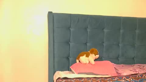 elllanna online show from May 17, 7:51 am