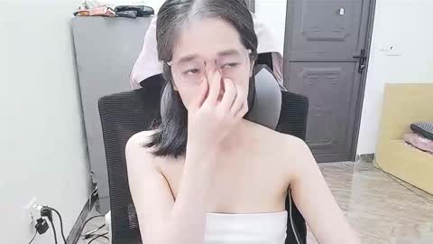 Snapshot of ellsa9x chatting on October 10, 3:11 am ellsa9x online show from October 10, 3:11 am