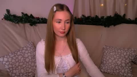  Elly  online show from January 12, 5:56 am