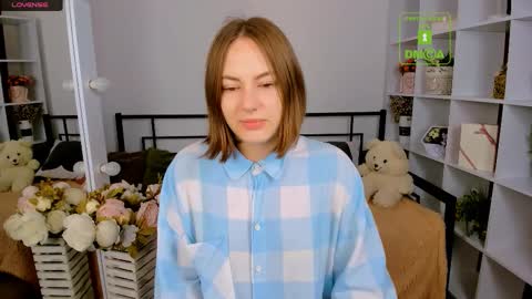 elma_lily online show from December 3, 7:22 am