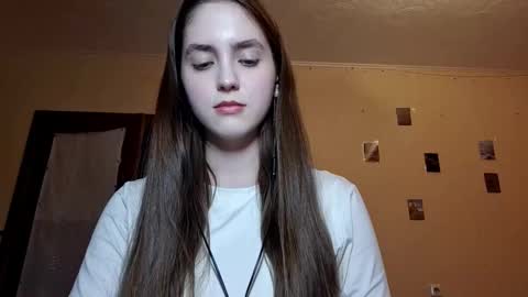 Kate online show from February 18, 1:21 pm