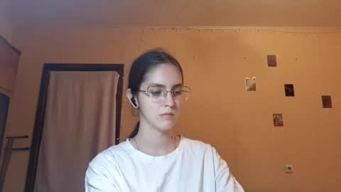 Kate online show from July 1, 2:49 pm