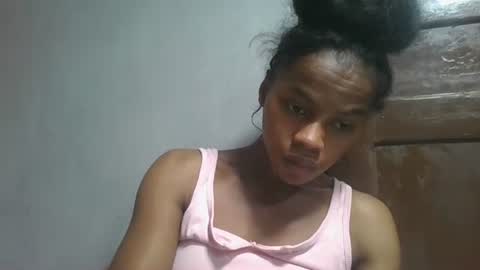 elodie228680 online show from April 30, 5:51 pm