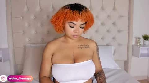 Snapshot of eloisa_cleavage_ chatting on February 15, 11:06 am Maya online show from February 15, 11:06 am