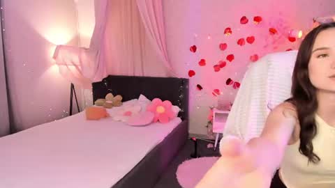 Elvienne online show from June 23, 3:26 am