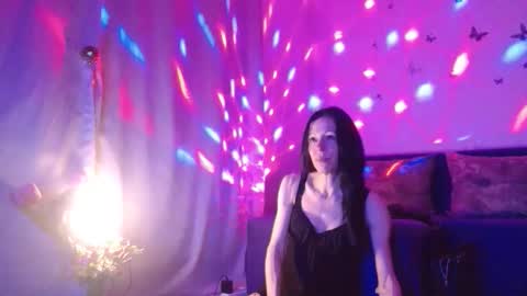 Elisa online show from March 2, 10:48 pm