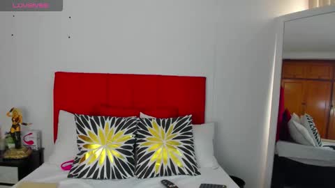 ema garcia  online show from November 17, 12:50 pm