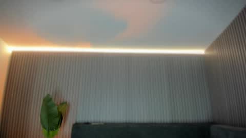 emelie_89 online show from March 30, 12:27 pm