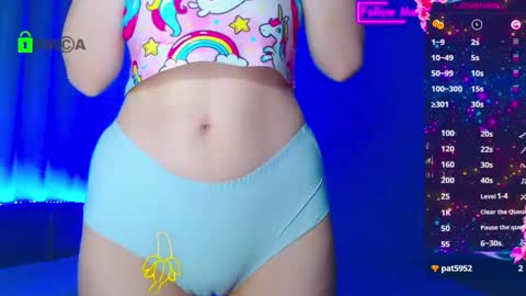 Emely online show from November 5, 1:33 am