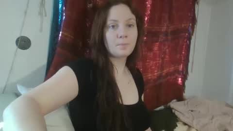 EmerieSkye online show from January 18, 7:48 pm