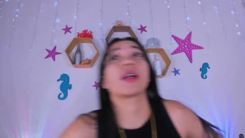 Snapshot of emiily_parkerr chatting on September 9, 3:17 am Emily online show from September 9, 3:17 am