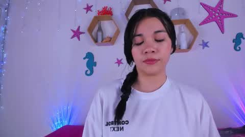 Snapshot of emiily_parkerr chatting on September 12, 3:29 am Emily online show from September 12, 3:29 am