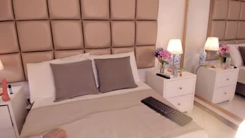 EMILY ROBERTS online show from February 23, 3:07 am