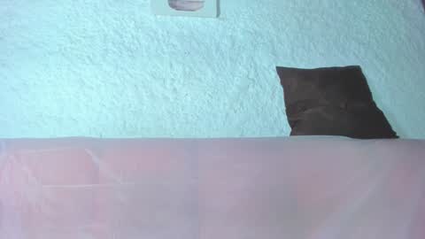 Snapshot of emiily_s chatting on February 1, 12:05 pm Emily online show from February 1, 12:05 pm