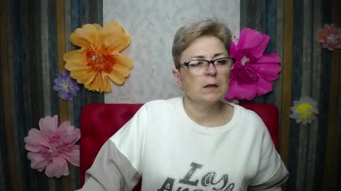 EmiliaGree online show from April 22, 5:21 pm