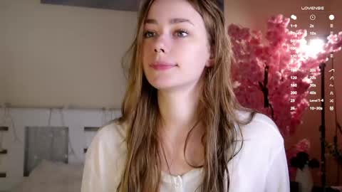 Tessa online show from April 3, 11:19 am