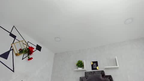 EmiliaRose online show from September 9, 9:25 pm