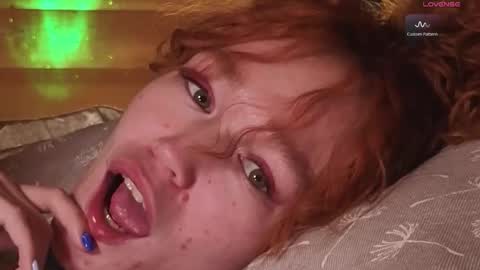 Emi  online show from October 14, 9:50 pm