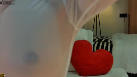 Snapshot of emiljanna chatting on February 21, 4:40 am Emiljanna online show from February 21, 4:40 am