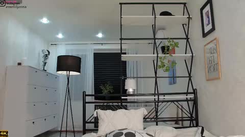 Emiljanna online show from January 12, 4:45 pm