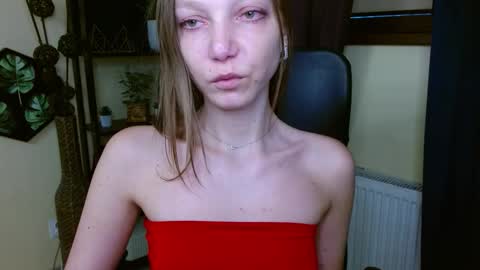 Emilly online show from March 5, 3:41 pm