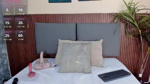 emillyharper_ online show from September 18, 4:11 am