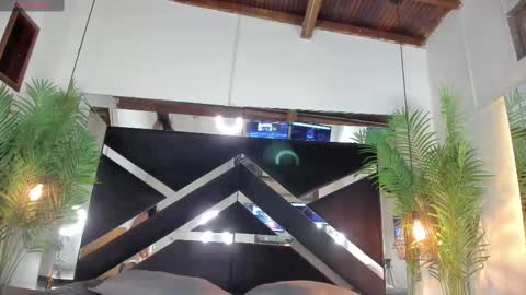 Snapshot of emily18__ chatting on March 3, 11:14 am Emily online show from March 3, 11:14 am