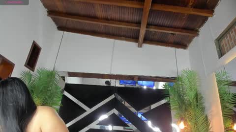 Snapshot of emily18__ chatting on March 10, 11:01 am Emily online show from March 10, 11:01 am