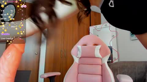Snapshot of emily_cookk chatting on September 17, 3:21 pm Emily online show from September 17, 3:21 pm