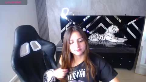 emily_cooper_t online show from September 17, 3:04 am