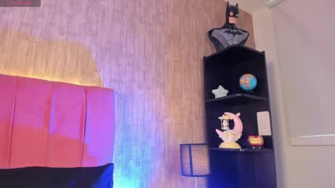 Emily  online show from April 2, 7:33 pm