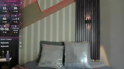 Emily online show from February 19, 9:53 am