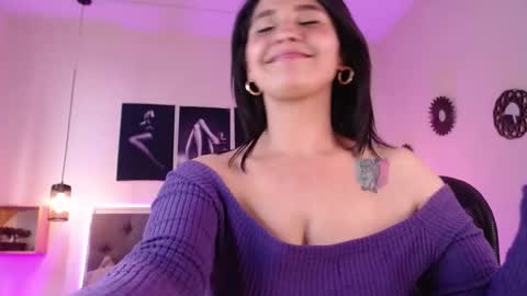 Snapshot of emily_leinn chatting on September 30, 5:18 pm E M I L Y online show from September 30, 5:18 pm