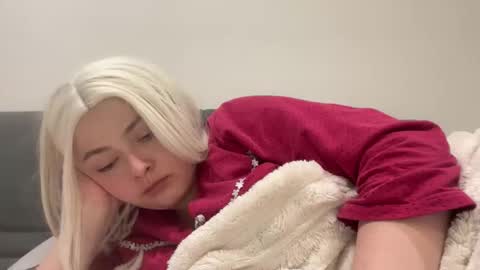 emily_morning_dew online show from January 31, 8:18 pm