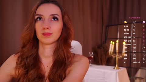Snapshot of emily_w0w_ chatting on February 14, 3:47 pm Lia online show from February 14, 3:47 pm