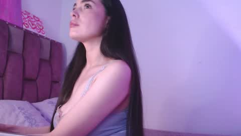 emily_w2 online show from February 17, 3:47 am