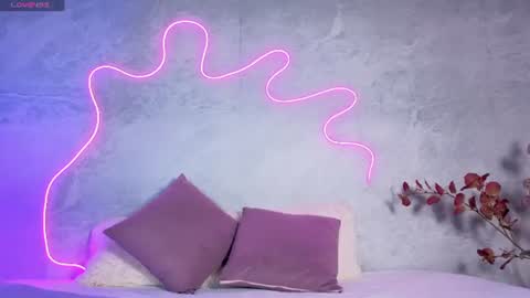 Emily online show from June 18, 9:41 pm