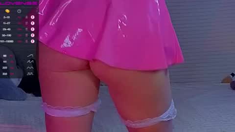 artist Emily online show from February 24, 10:58 pm