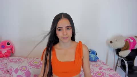 Snapshot of emilyclay_1 chatting on October 14, 9:50 pm Sweet Emily online show from October 14, 9:50 pm