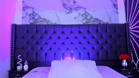 Emily online show from April 9, 5:43 am