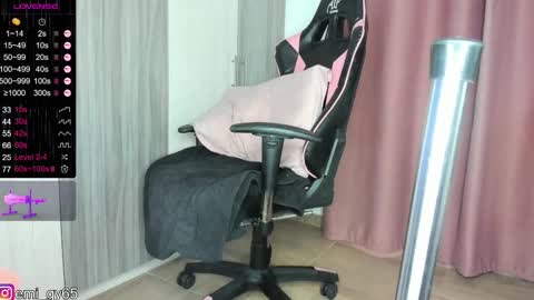 Emilyn online show from March 6, 5:43 pm